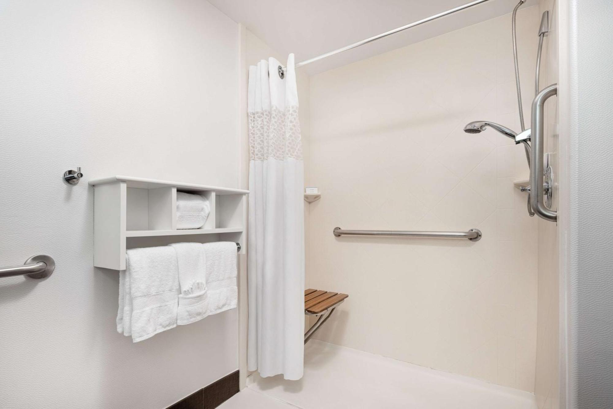 Hampton Inn לאבלנד מראה חיצוני תמונה